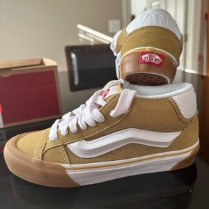 Vans Kids High-Top Sneakers - Brown and White